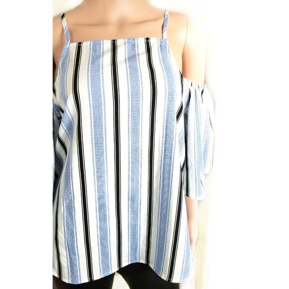 NWT Almost Famous | Open Shoulder Striped Top - Picture 3 of 6